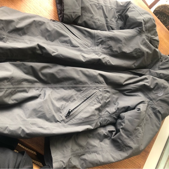 North Face Coat - Picture 10 of 10